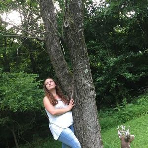 Meet your Posher, Hailey